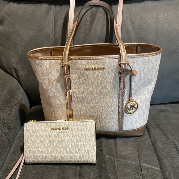 Michael Kors Rose Gold Metallic Purse and Wallet Set - Picture 1 of 6